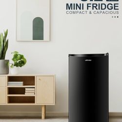 Upstreman 3.2 Cu.Ft Mini Fridge with Freezer, Single Door, Adjustable Thermostat, Refrigerator for Dorm, Office, Bedroom, Black-BR321