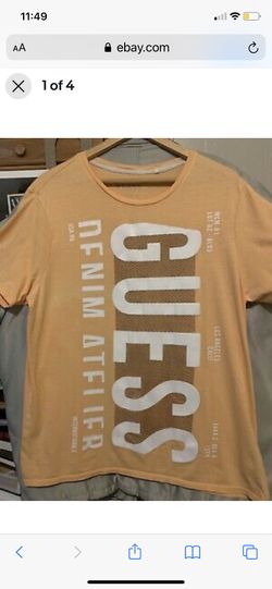 Guess Women’s T-shirt Logo Graphic Tee Color Salmon Size Large Great Condition