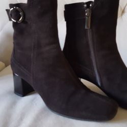 AquaTalia Women's Espresso Suede Boots