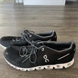 Women’s Tennis Shoes Size 9