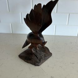 Beautiful Wood Eagle Statue Decor