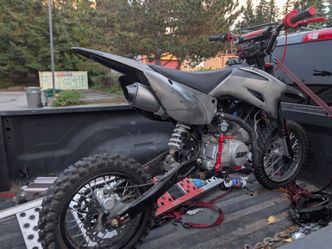 Pit bike