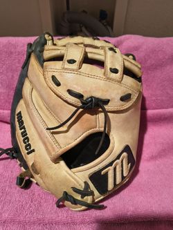 Marucci Magnolia series catchers mitt