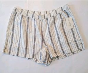 Universal Thread Women's Shorts Ivory Gray Stripes Linen Rayon Pockets XL