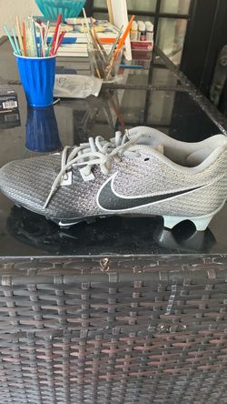 Nike Football Cleats Gray and Black