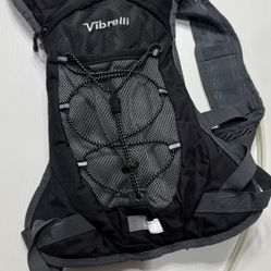 Vibrelli Performance Hydration Backpack & 2L Hydration Water Bladder, New