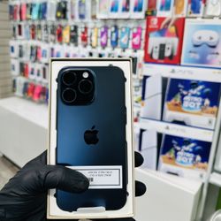 NEW iPhone 15 Pro Max Unlocked 256GB Only $60 Down! 
