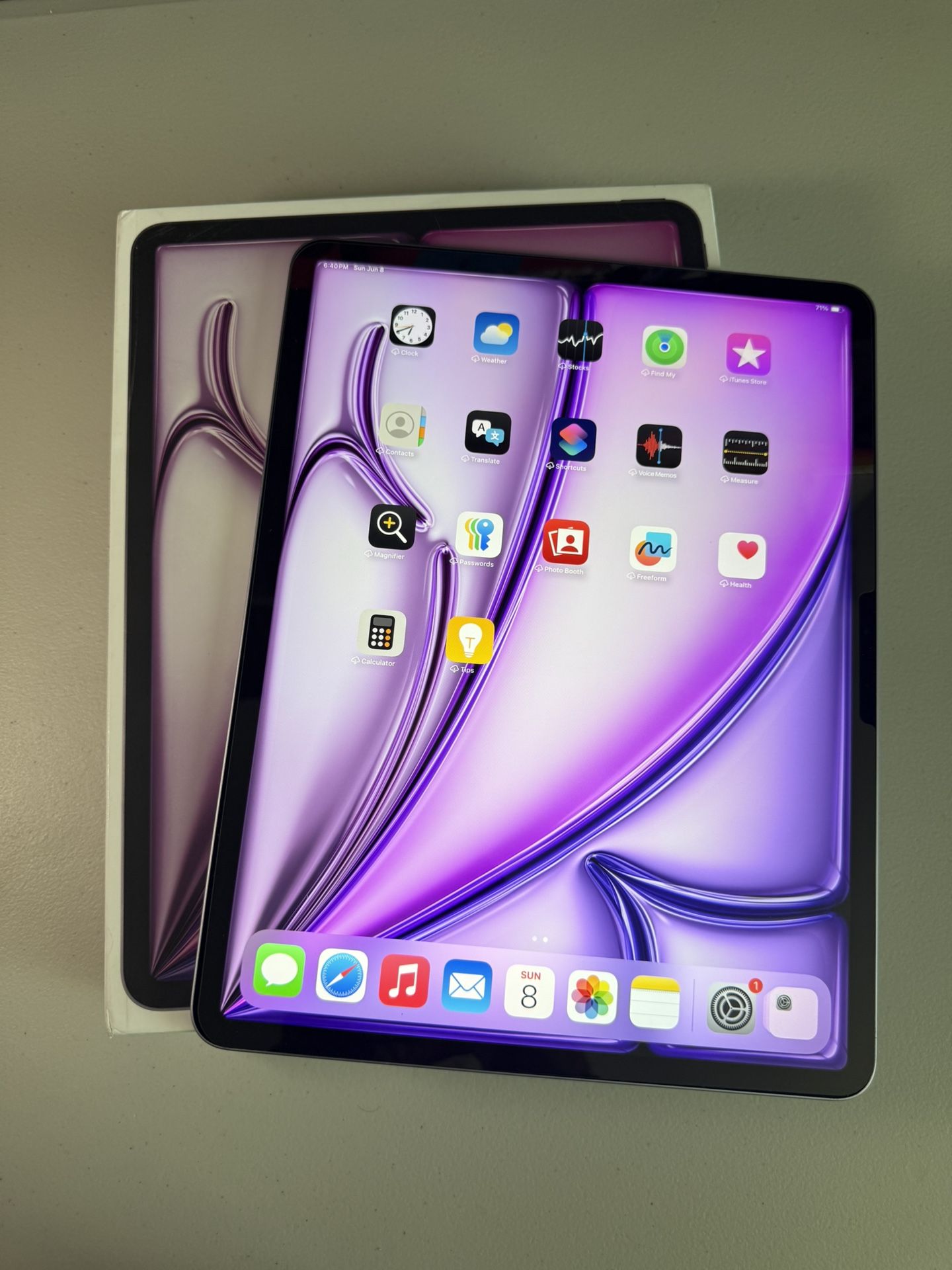 13 Inch Apple 🍎 iPad Air M2, 128GB WiFi, Purple