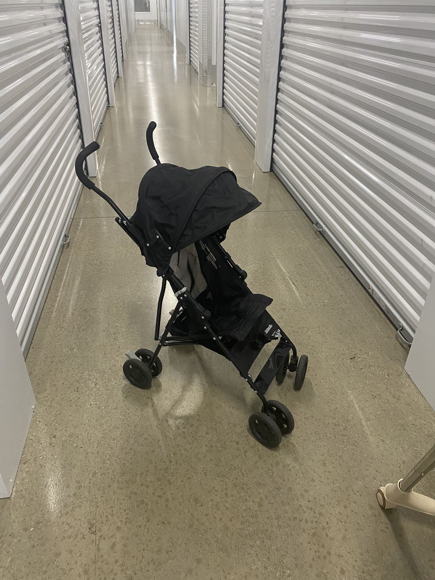 Kolcraft Cloud Umbrella Unisex 9.5 lb. Stroller, Black for Child/Toddler