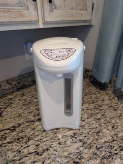 Sunpentown Hot Water Dispenser 4.2L