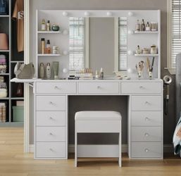 White Vanity Desk with Mirror and Drawers
