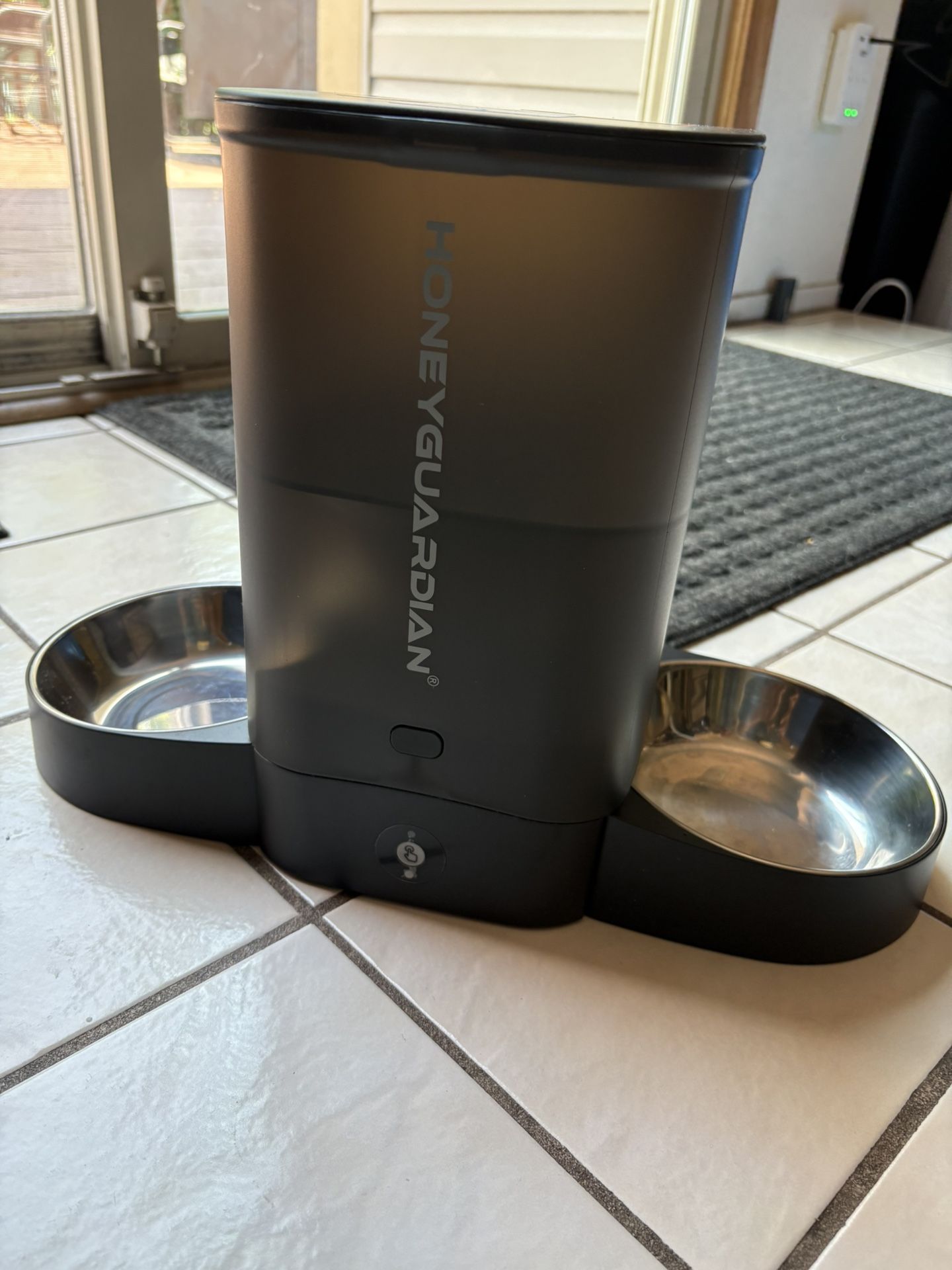 HoneyGuaridan 3.5L Automatic Cat Feeder for Two