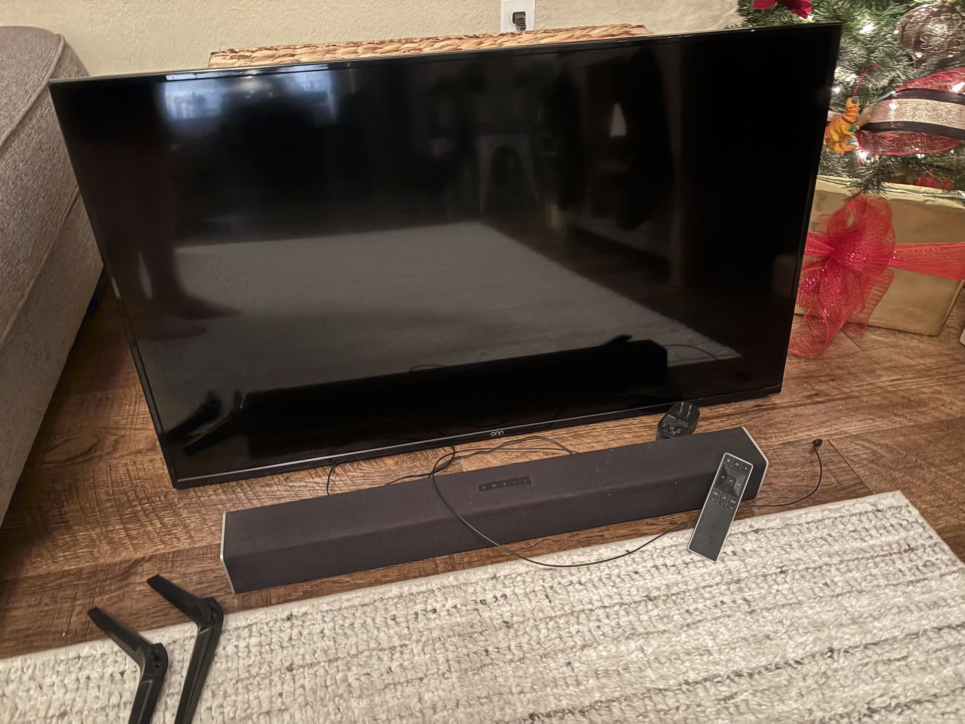 42in TV With Sound Bar