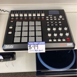 Akai Professional MPD32 usb Midi Pad Controller 