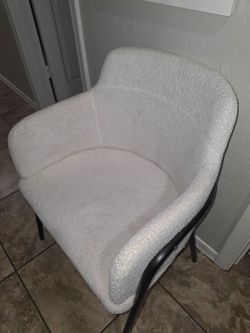 4 chairs