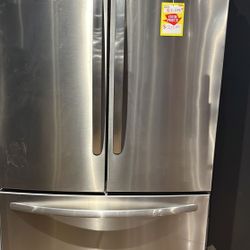 FRIGIDAIRE LFHGTF 22.4-cu ft Counter-Depth French Door Refrigerator 8QD