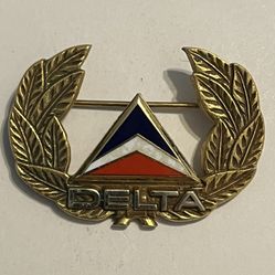 VINTAGE Nice Rare Found DELTA AIRLINES PILOT'S HAT BADGE OR PIN Late1(contact info removed)