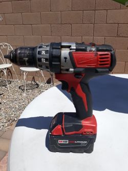 MILWAUKEE HAMMER DRILL 18V