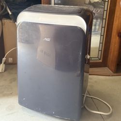 Portable air conditioner