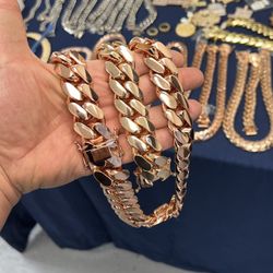Super Heavy And Solid Polished Miami Cuban Links set Rose Gold🔥🔥🔥