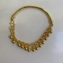 New Gold Plate Charming Half Bangle