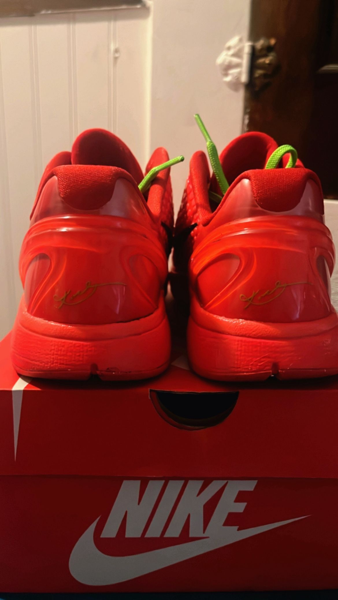 Nike Kobe Reverse Grinches 5.5