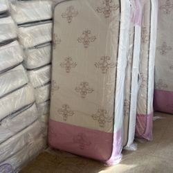 Twin size mattress $150
