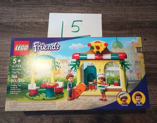 Lego friends set pizzeria