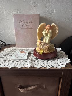 Seraphim Classics Angel Figurine by Roman