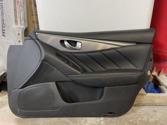 Infinity Q50 2015-2020  Passenger front door panel