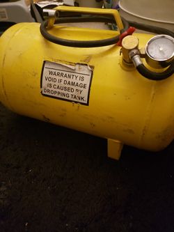 Portable air tank 5 gal.
