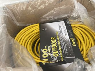 Extension Cord 100ft 12 Guage. 
