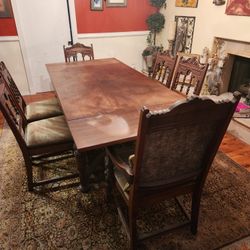 Antique Dining Room Table! With  5  Chairs And 1   Kings Chair Very Detailed.