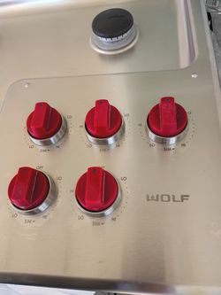 36" Wolf Cooktop (5 Burners)