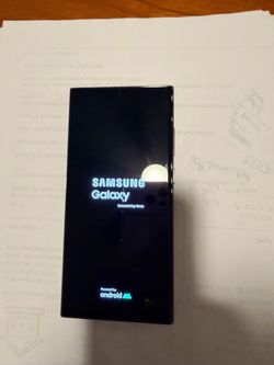 Samsung Galaxy S23 Ultra – 256GB – Unlocked – Black – Like New + Case