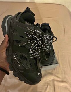 Track runner