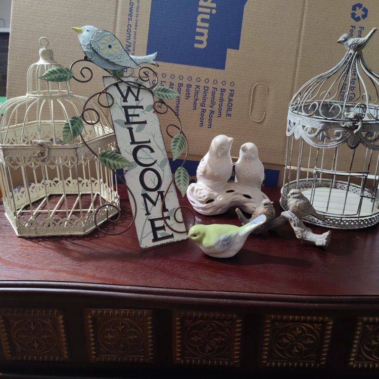 Decorative Bird Cages With Birds