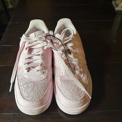 Nike pink