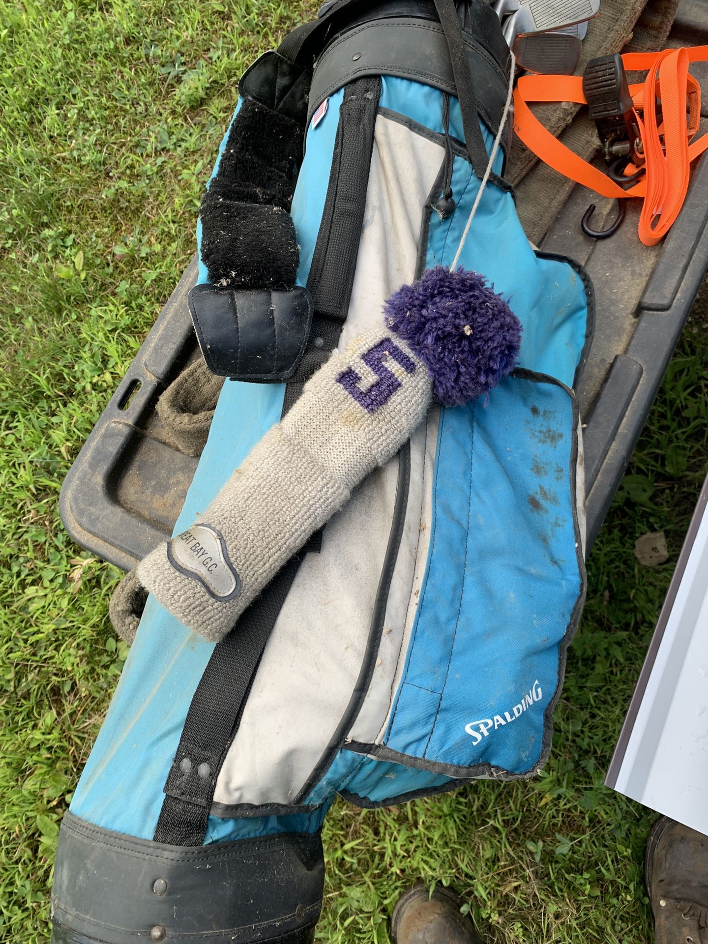 Spaulding Golf Clubs And Bag