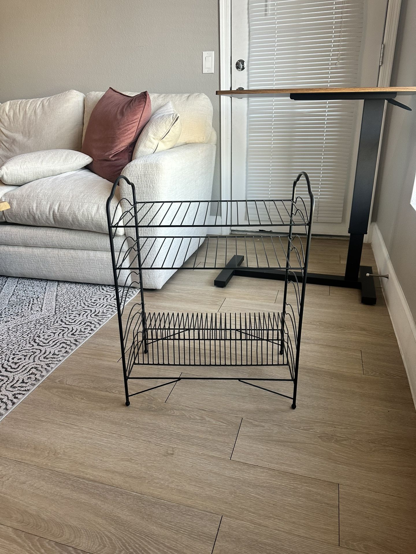 Black Metal Vinyl Storage Rack Shelf