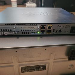 Cisco 1921 Integrated Services Router 