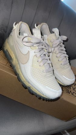 Women’s Nike Air Max Size 7