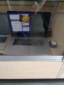 Apple MacBook Laptop 