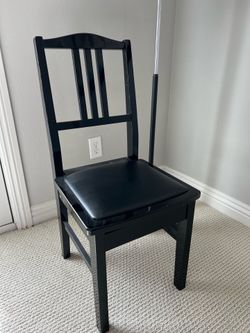Piano chair adjustable $125