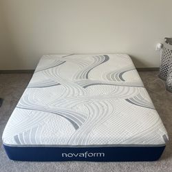 NovaForm Queen Size Memory Foam Mattress