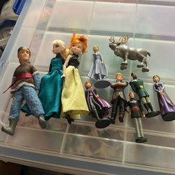 Disney Frozen Dolls & Figurines 