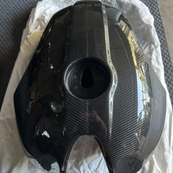 Custom Fully Carbon Fiber Motorcycle Fuel Tank