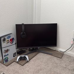 Ps5 /27” LG Ultra Gear Monitor/  Turtle Beach Headset Bundle