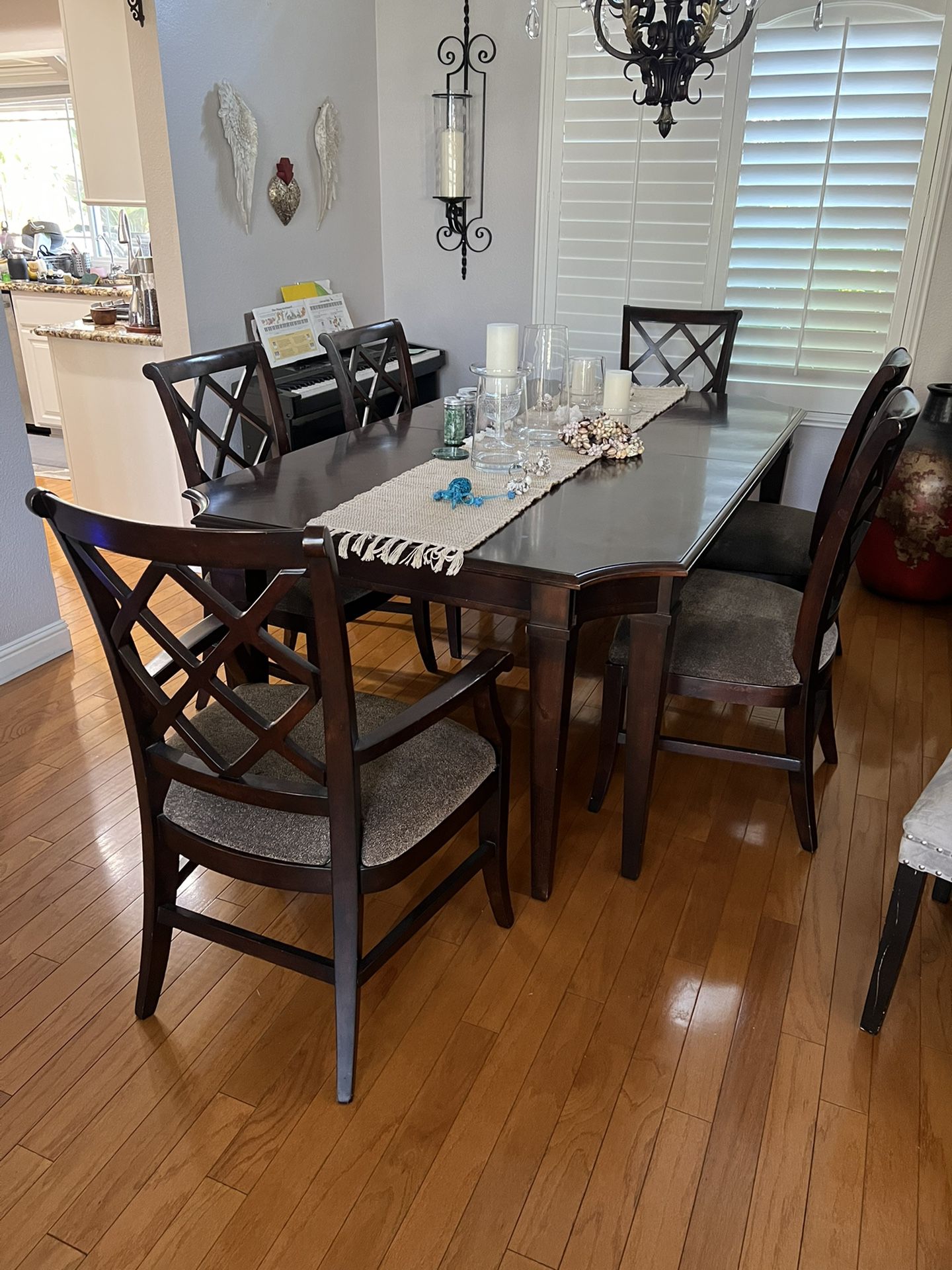 Lane Dining Table Set With Buffet Table 