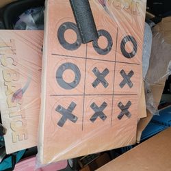 One New Tic Bag Toe Wooden Board with 8 Bean Bags Beanbag Cornhole Board 